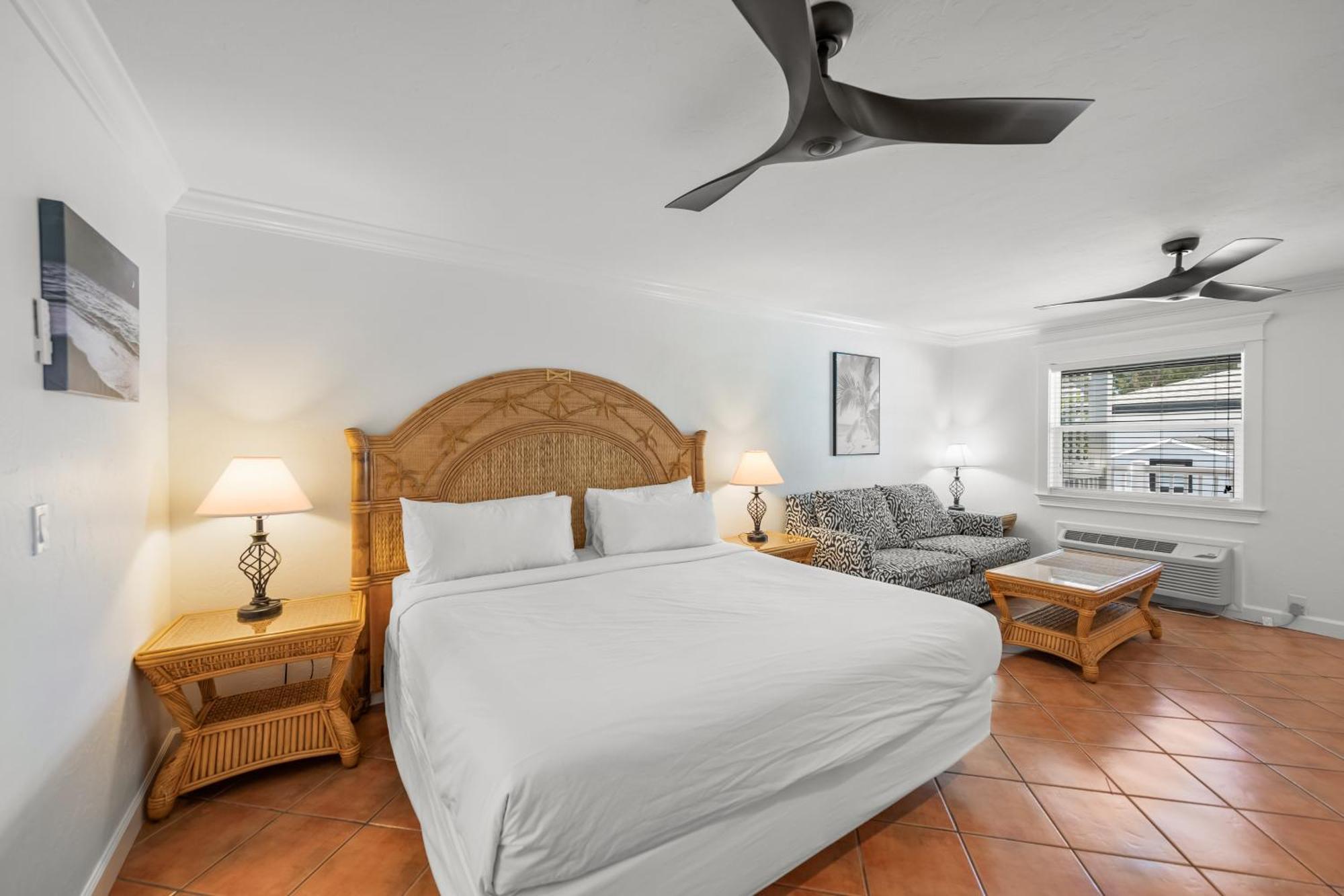 Tropic Isle At Anna Maria Island Inn Bradenton Beach Ngoại thất bức ảnh