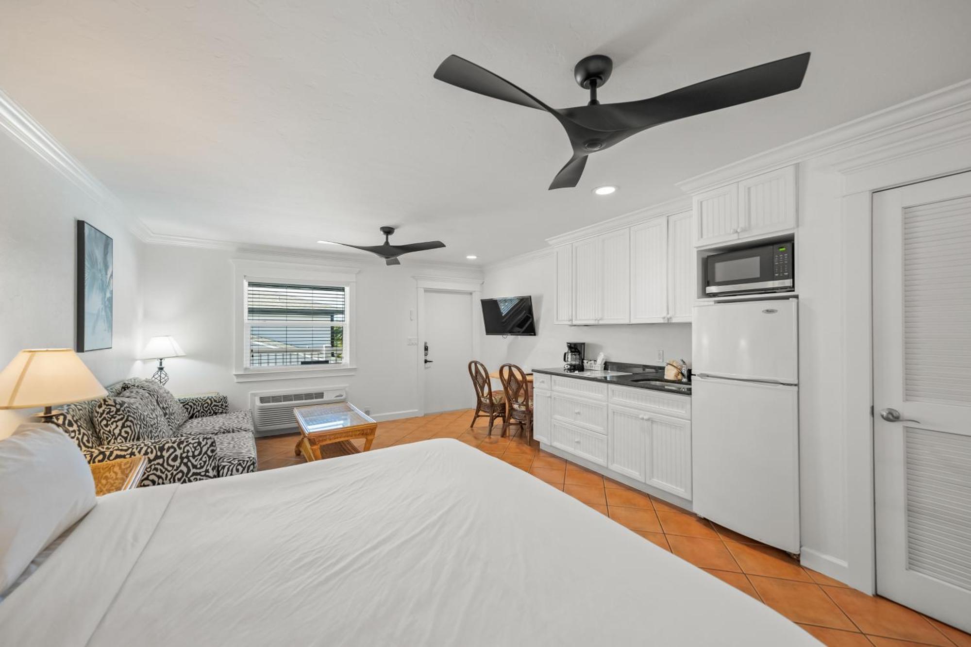 Tropic Isle At Anna Maria Island Inn Bradenton Beach Ngoại thất bức ảnh