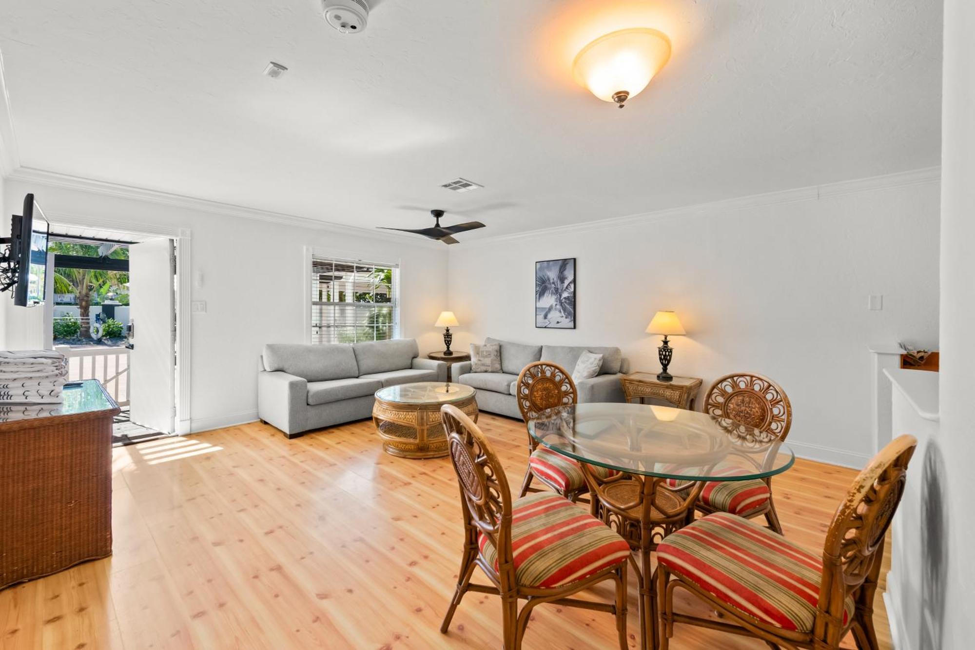 Tropic Isle At Anna Maria Island Inn Bradenton Beach Ngoại thất bức ảnh
