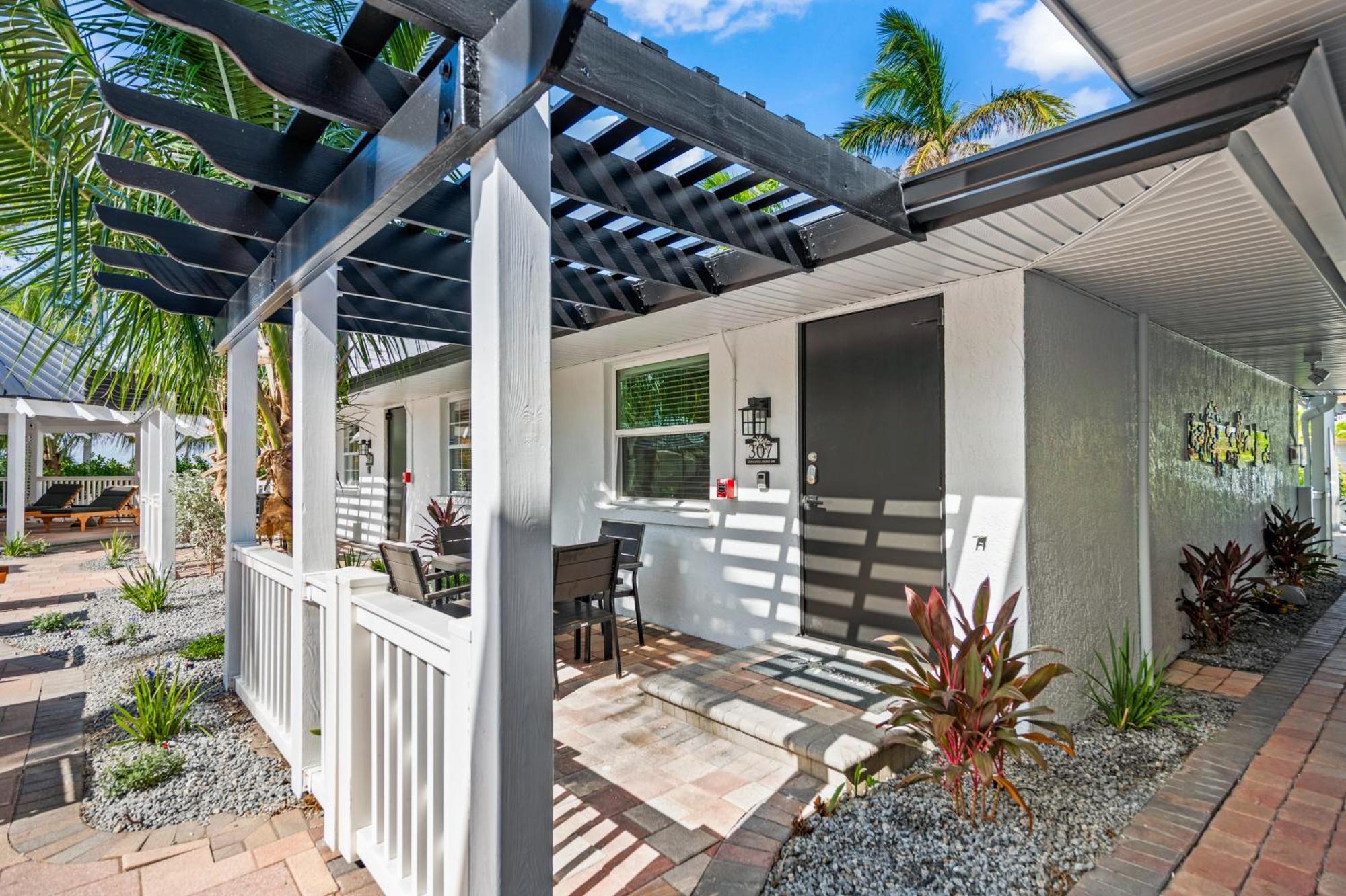 Tropic Isle At Anna Maria Island Inn Bradenton Beach Ngoại thất bức ảnh